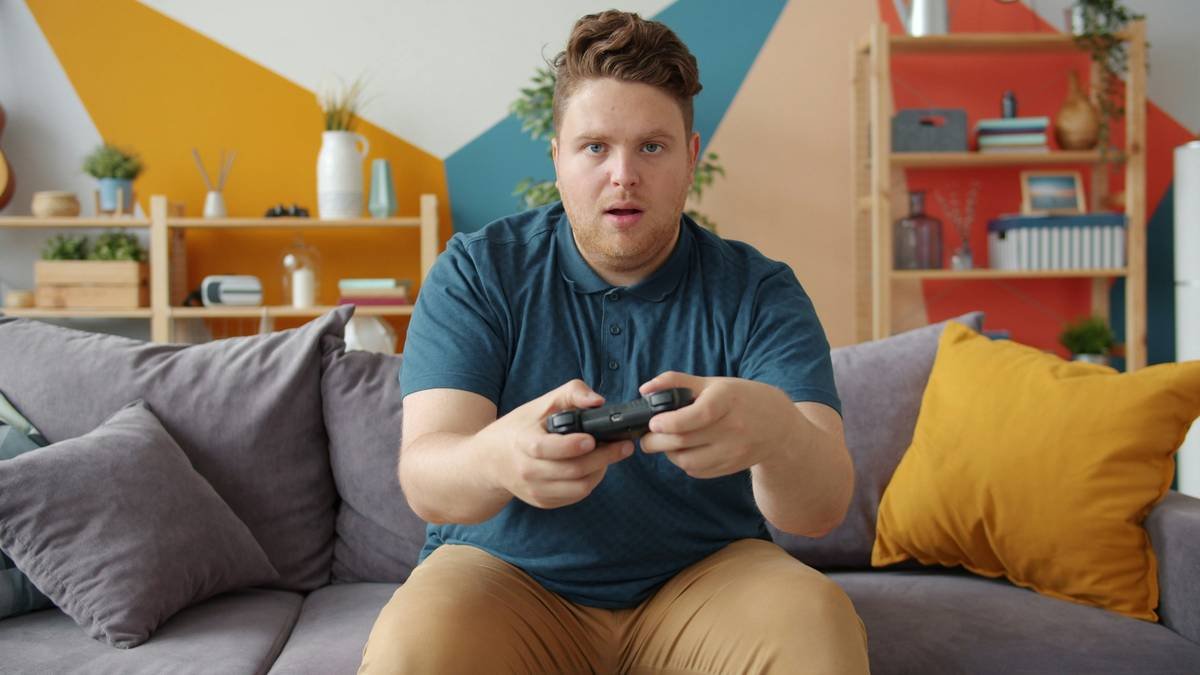 Player enjoying a genuine casual android game without ads or paywalls